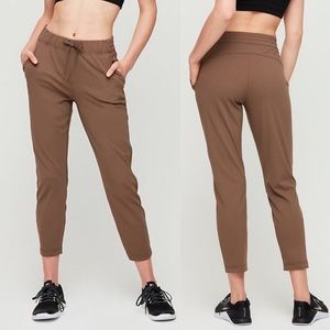 Aritzia The Constant Helena Pants